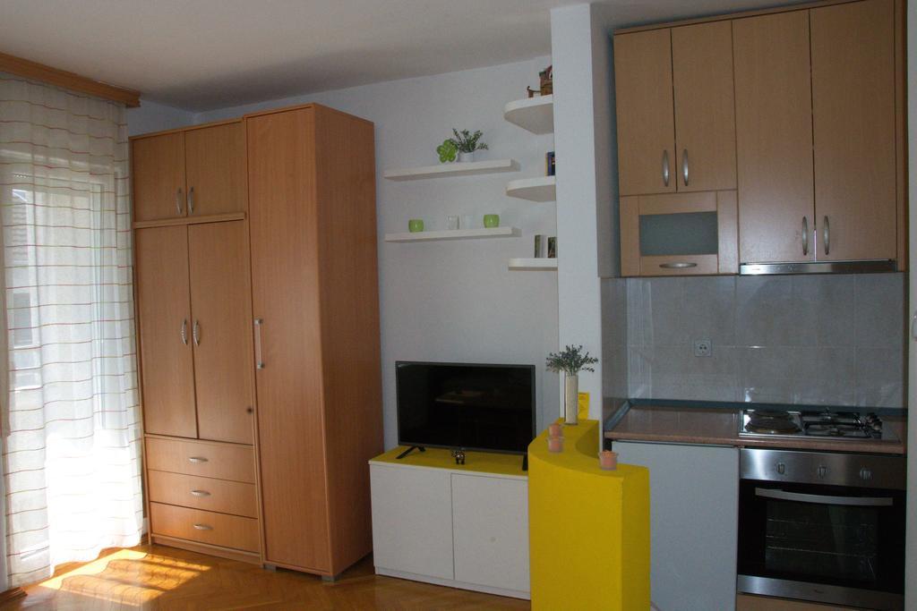 Studio Apartment In Novi Sad Center Exterior foto